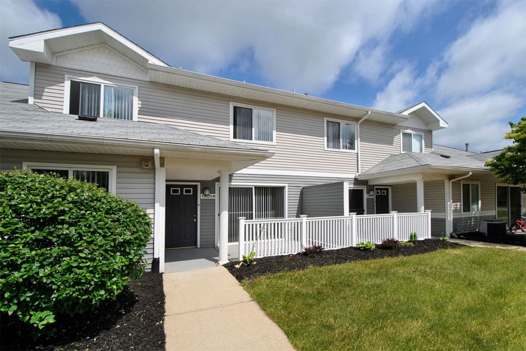 Lakes of Holland Apartments for Rent in Holland, MI 49424